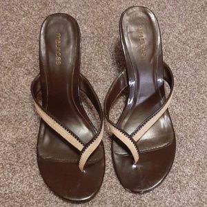 Brown & Canvas thong heels